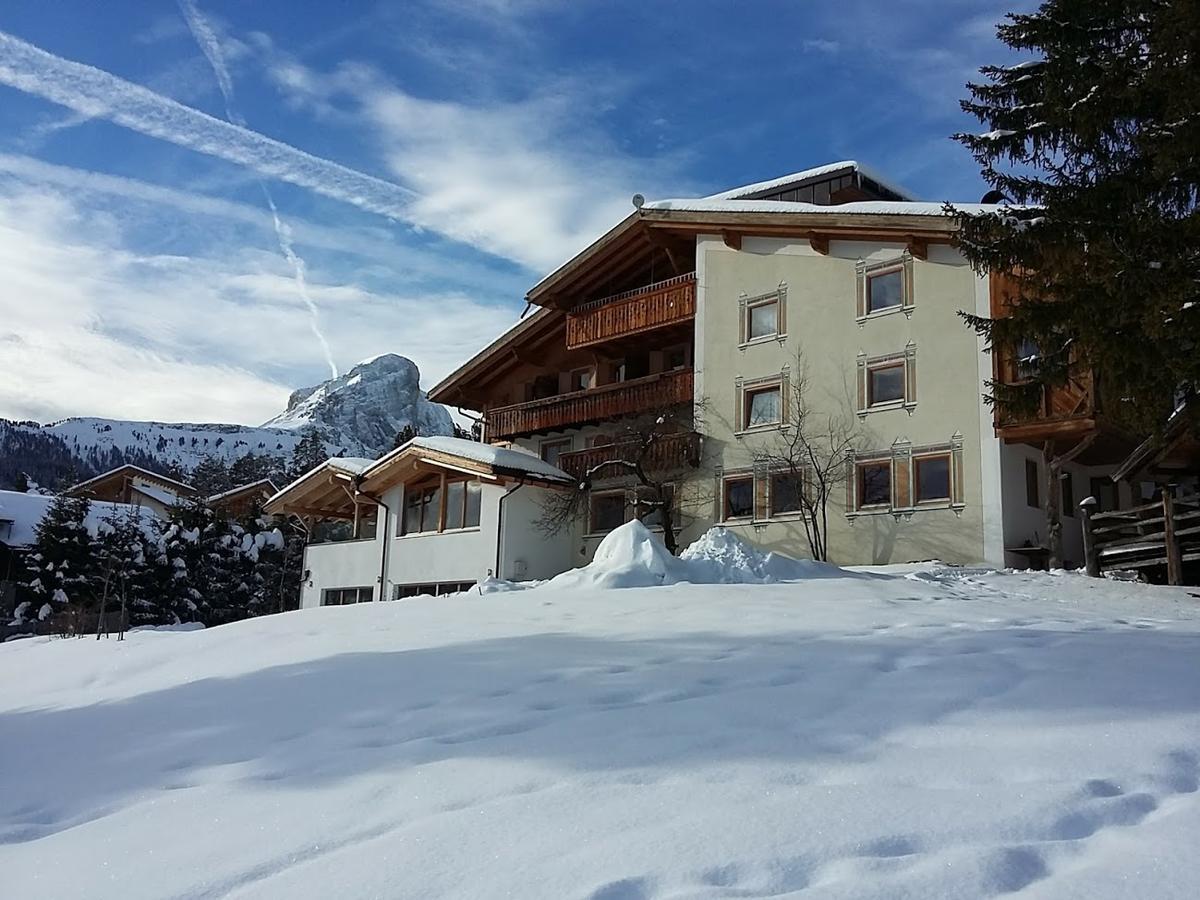 Chalet Frapes San Martino in Badia Dış mekan fotoğraf